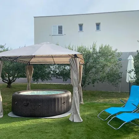 公寓 Luxury Penthouse With Jacuzzi *